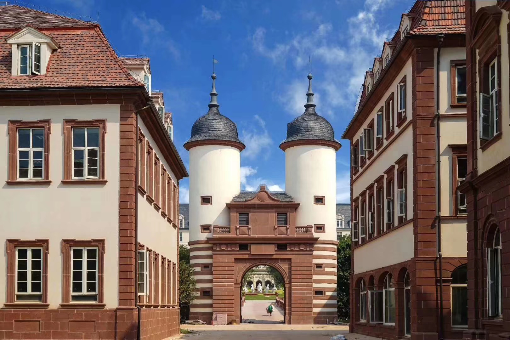 彩鋁落水系統(tǒng)