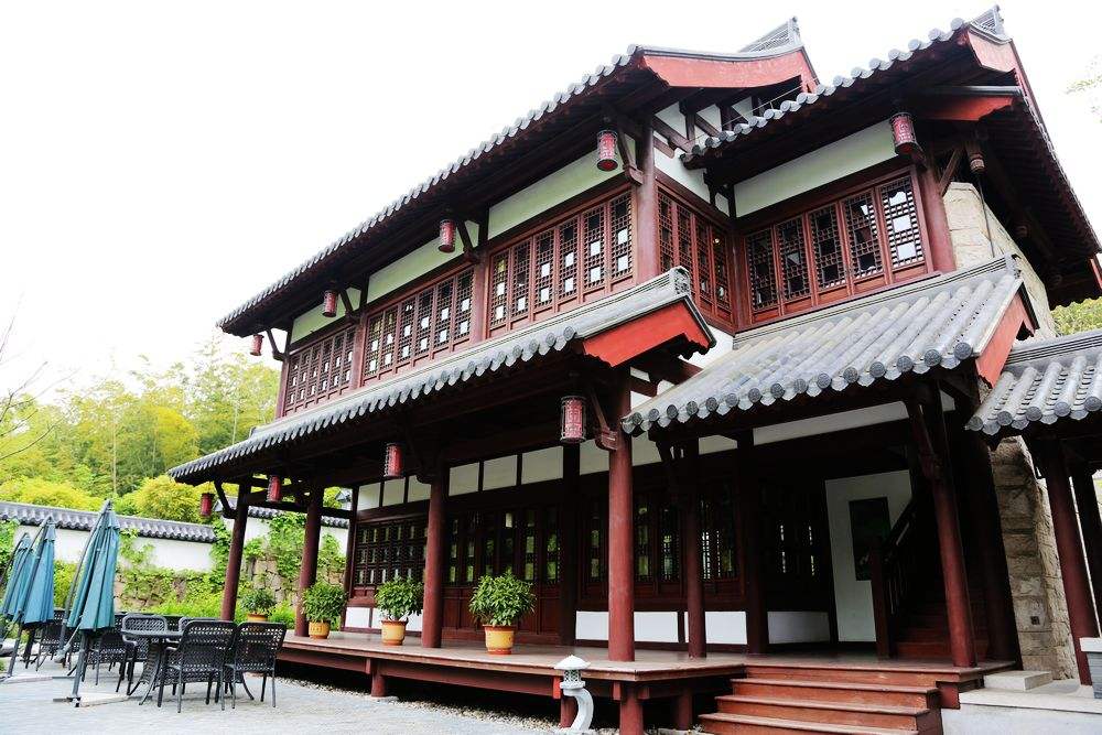 金屬仿古瓦優(yōu)勢(shì)