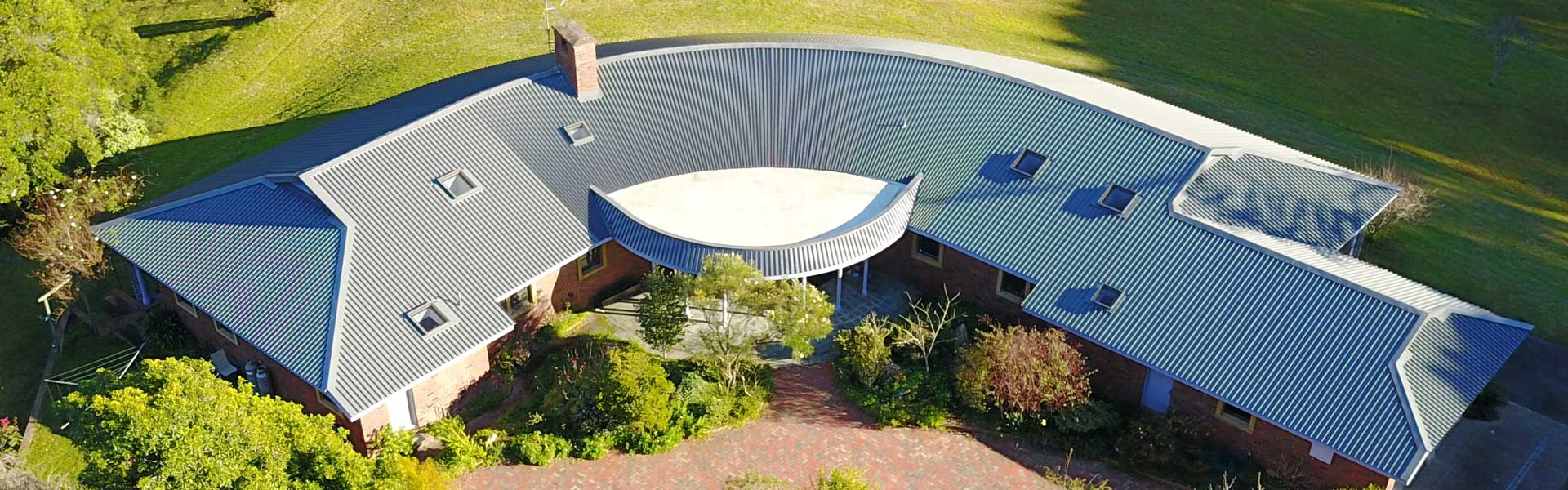 金屬復(fù)合瓦建筑