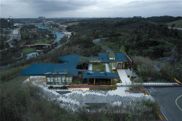 金屬復(fù)合瓦