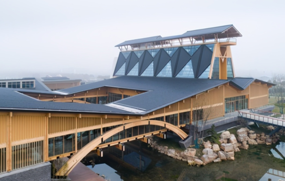 金屬復合瓦建筑