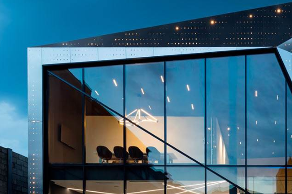 金屬復(fù)合瓦建筑