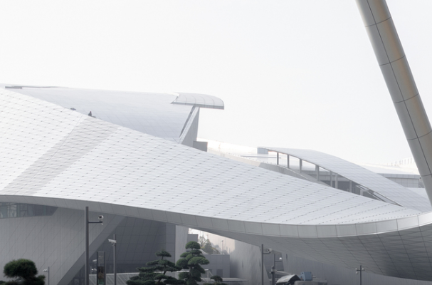 金屬復(fù)合瓦建筑