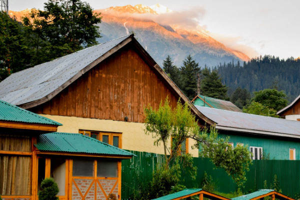 金屬復(fù)合瓦建筑