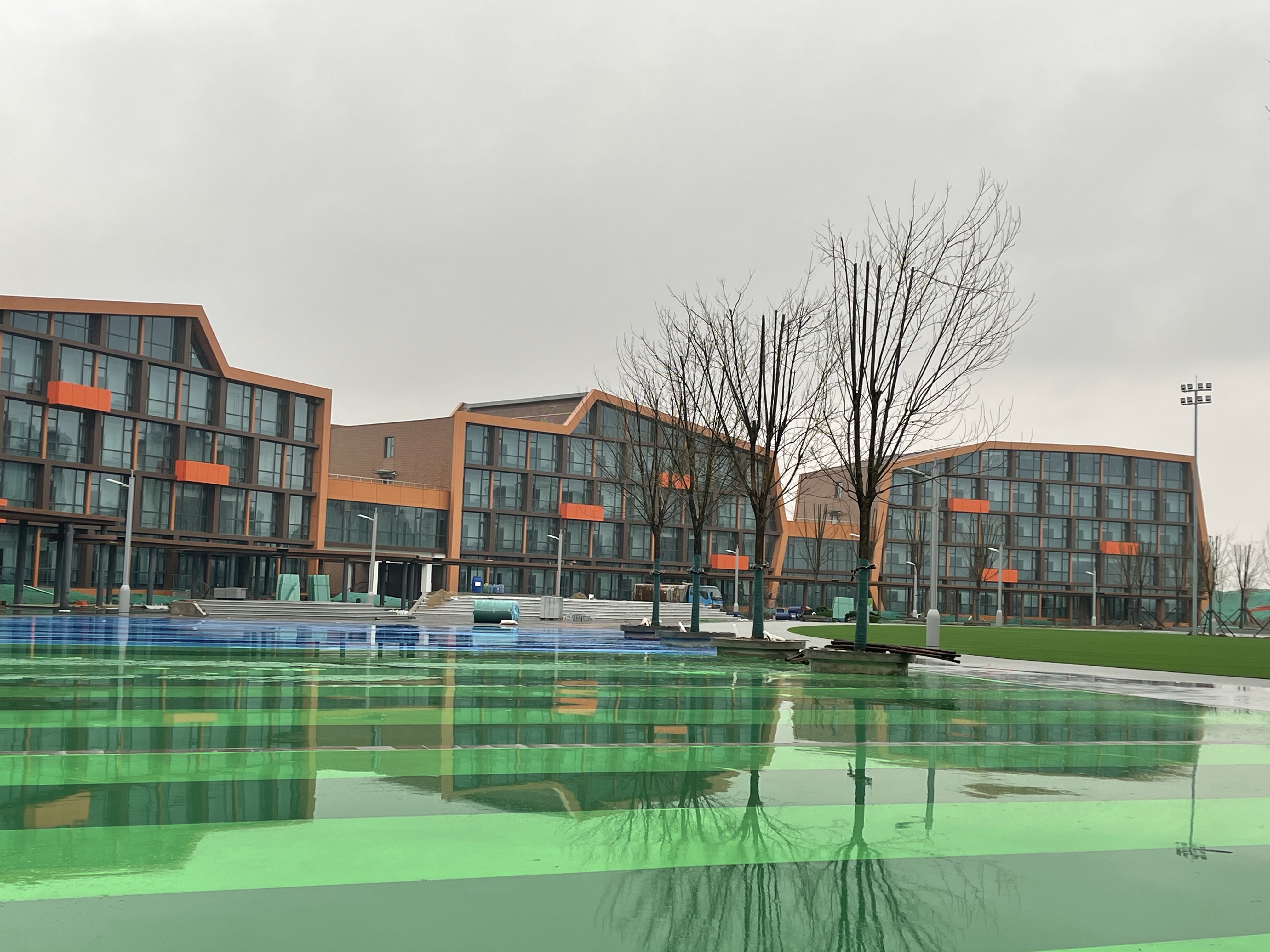 金屬復(fù)合瓦建筑