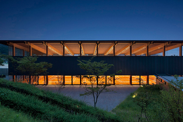 金屬?gòu)?fù)合瓦